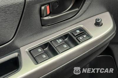 2015 Subaru Impreza 5-Door 2.0i Hatchback - zdjęcie 20 z 40 - miniatura