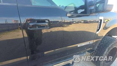 2019 Ford Super Duty F-250 Lariat Crew Cab Medium Bed - zdjęcie 32 z 44 - miniatura