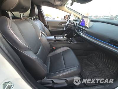 2023 Toyota Prius XLE - zdjęcie 8 z 21 - miniatura