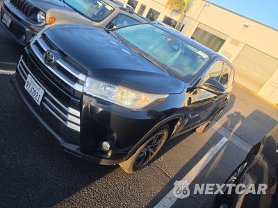 2019 Toyota Highlander LE Plus - zdjęcie 1 z 33 - miniatura