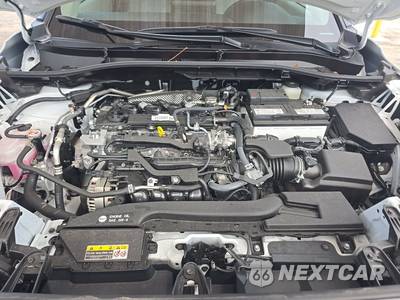 2026 Toyota Corolla Cross L - zdjęcie 15 z 20 - miniatura