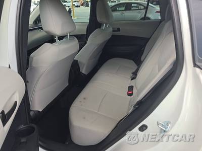2026 Toyota Corolla Cross L - zdjęcie 13 z 20 - miniatura