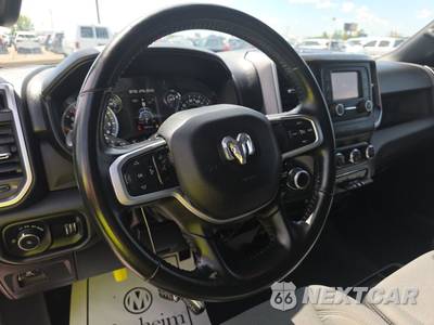 2023 Ram 1500 Big Horn Extended Cab Medium Bed - zdjęcie 10 z 29 - miniatura