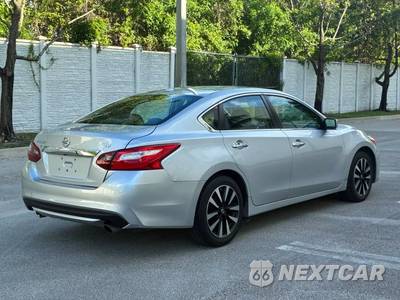 2018 Nissan Altima 2.5 SV - zdjęcie 5 z 24 - miniatura