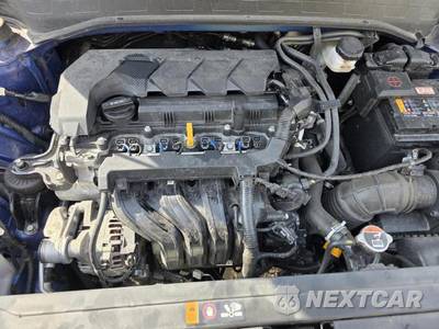 2025 Hyundai Venue SEL - zdjęcie 4 z 30 - miniatura