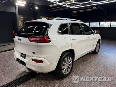 2017 Jeep Cherokee Overland - zdjęcie 8 z 34 - miniatura
