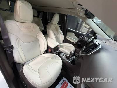 2017 Jeep Cherokee Overland - zdjęcie 31 z 34 - miniatura