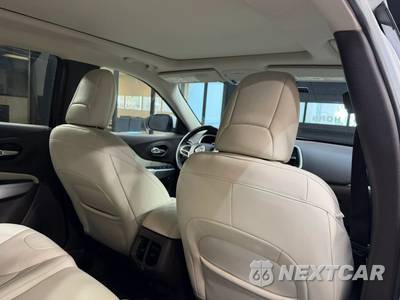 2017 Jeep Cherokee Overland - zdjęcie 24 z 34 - miniatura