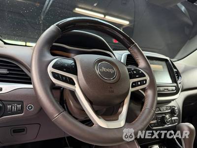 2017 Jeep Cherokee Overland - zdjęcie 14 z 34 - miniatura