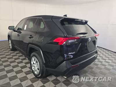 2024 Toyota RAV4 LE - zdjęcie 6 z 17 - miniatura
