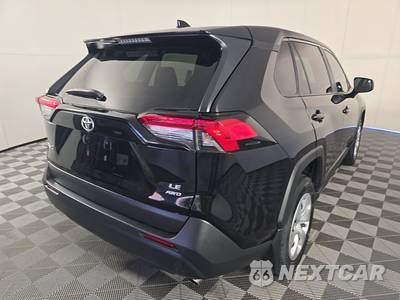 2024 Toyota RAV4 LE - zdjęcie 4 z 17 - miniatura