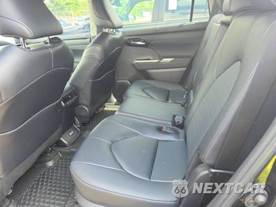 2025 Toyota Highlander Hybrid XLE - zdjęcie 13 z 36 - miniatura