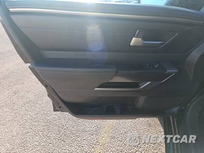 2026 Toyota Tundra SR5 Crew Cab Short Bed - zdjęcie 9 z 20 - miniatura