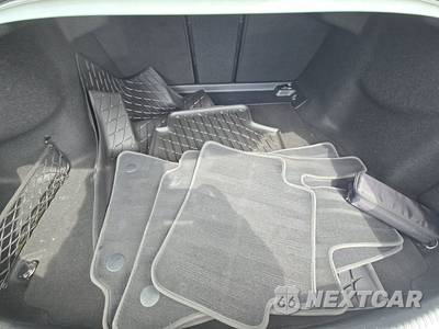 2023 Mercedes-Benz AMG C 43 4MATIC Sedan - zdjęcie 16 z 20 - miniatura