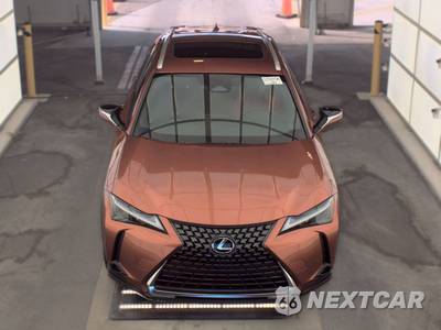 2026 Lexus UX 300h - zdjęcie 2 z 19 - miniatura
