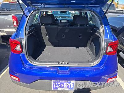 2025 Hyundai Venue SEL - zdjęcie 16 z 41 - miniatura