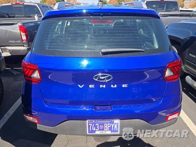 2025 Hyundai Venue SEL - zdjęcie 5 z 41 - miniatura