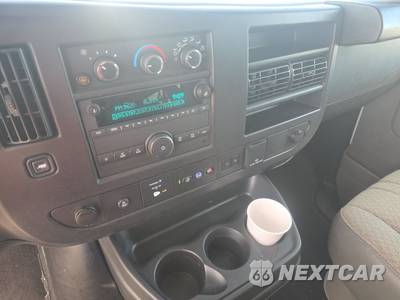 2025 Chevrolet Express 3500 Passenger Van LT 1LT 155.1" WB - zdjęcie 11 z 28 - miniatura