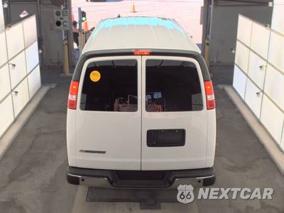 2025 Chevrolet Express 3500 Passenger Van LT 1LT 155.1" WB - zdjęcie 5 z 28 - miniatura