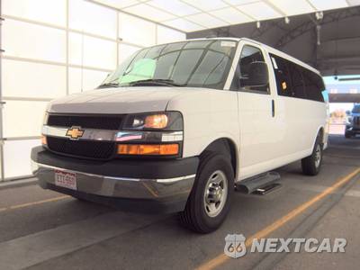 2025 Chevrolet Express 3500 Passenger Van LT 1LT 155.1" WB