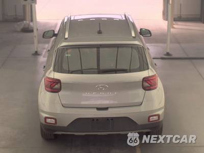 2025 Hyundai Venue SEL - zdjęcie 5 z 38 - miniatura