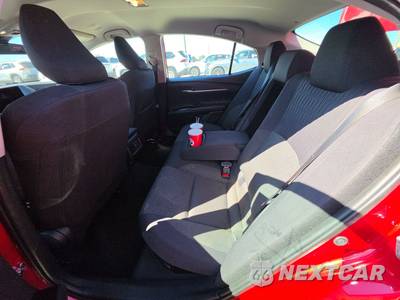 2025 Toyota Camry LE - zdjęcie 13 z 26 - miniatura