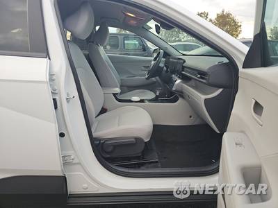 2025 Hyundai Kona SEL - zdjęcie 8 z 35 - miniatura