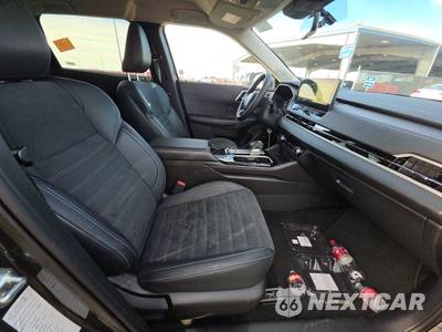 2025 Mitsubishi Outlander SE - zdjęcie 8 z 26 - miniatura