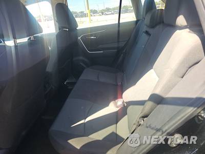 2025 Toyota RAV4 Hybrid XLE - zdjęcie 13 z 24 - miniatura