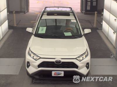 2025 Toyota RAV4 XLE Premium - zdjęcie 2 z 26 - miniatura