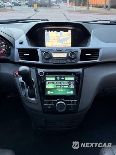 2014 Honda Odyssey Touring 118.1" WB - zdjęcie 17 z 78 - miniatura