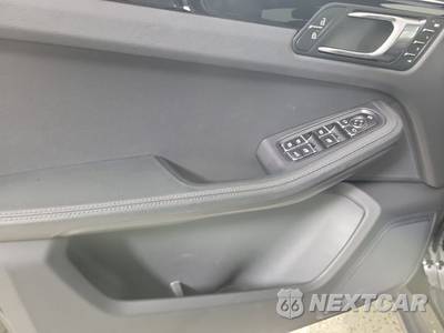 2025 Porsche Macan - zdjęcie 17 z 35 - miniatura