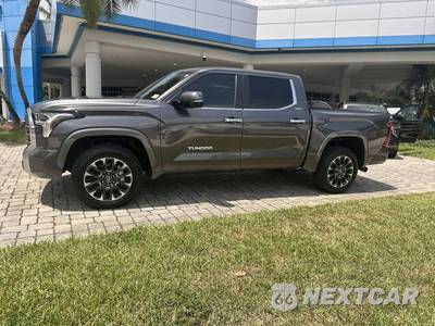 2025 Toyota Tundra Limited Crew Cab Short Bed - zdjęcie 32 z 39 - miniatura