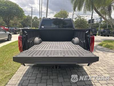 2025 Toyota Tundra Limited Crew Cab Short Bed - zdjęcie 29 z 39 - miniatura
