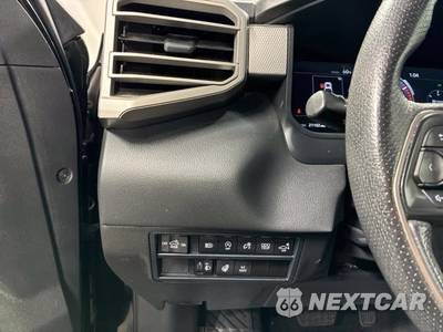 2025 Toyota Tundra Limited Crew Cab Short Bed - zdjęcie 8 z 40 - miniatura