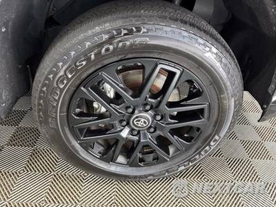 2025 Toyota Tundra Limited Crew Cab Short Bed - zdjęcie 40 z 40 - miniatura