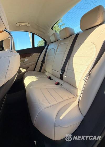 2015 Mercedes-Benz C 300 Sedan - zdjęcie 11 z 18 - miniatura