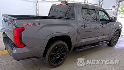 2023 Toyota Tundra SR5 Crew Cab Short Bed - zdjęcie 4 z 26 - miniatura