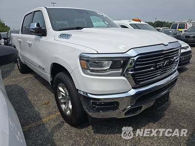 2023 Ram 1500 Laramie Crew Cab Short Bed - zdjęcie 3 z 23 - miniatura