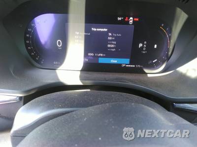 2026 Volvo XC60 B5 Plus - zdjęcie 26 z 33 - miniatura