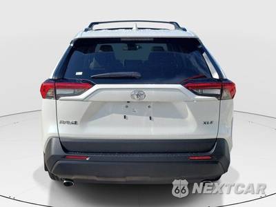 2025 Toyota RAV4 XLE Premium - zdjęcie 6 z 50 - miniatura
