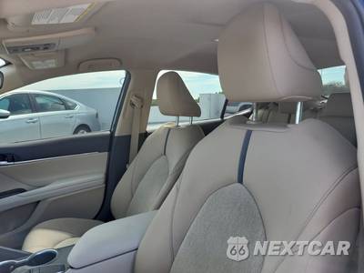2024 Toyota Camry LE - zdjęcie 19 z 50 - miniatura