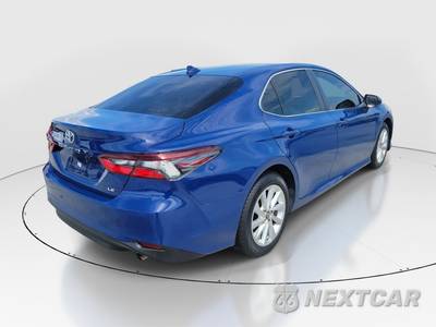 2024 Toyota Camry LE - zdjęcie 6 z 50 - miniatura
