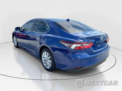 2024 Toyota Camry LE - zdjęcie 4 z 50 - miniatura