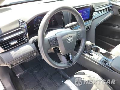 2025 Toyota Camry SE - zdjęcie 22 z 50 - miniatura