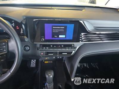 2025 Toyota Camry SE - zdjęcie 42 z 50 - miniatura