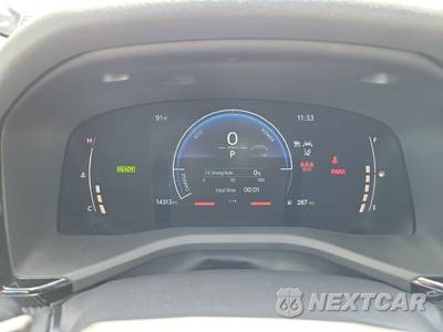2025 Toyota Camry SE - zdjęcie 28 z 50 - miniatura