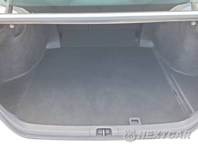 2025 Toyota Camry SE - zdjęcie 10 z 50 - miniatura