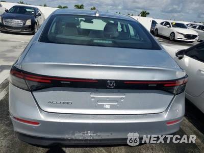 2025 Honda Accord Sedan LX - zdjęcie 47 z 50 - miniatura