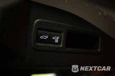 2024 Toyota bZ4X Limited - zdjęcie 8 z 31 - miniatura
